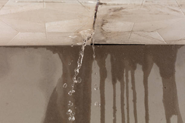 Professional Water Extraction technician working in Rio Medina, TX